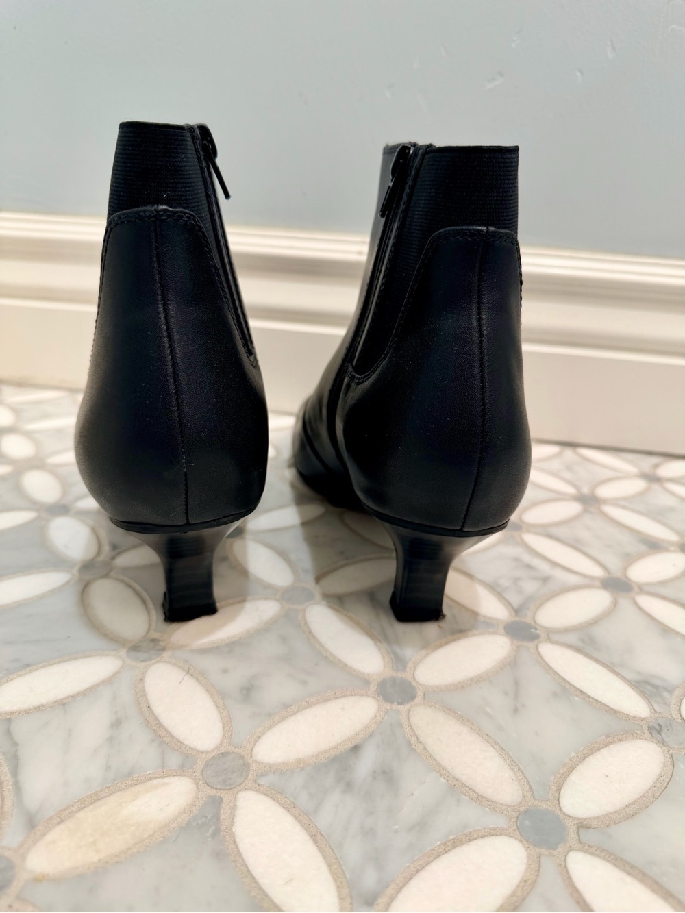 Sold Clarks Linvale Sea Black Leather Pointed Toe Kitten Heel Ankle Boots 11 - Picture 7 of 10